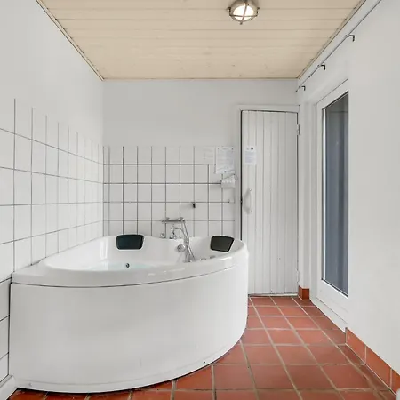 Amazing In With Sauna Hébergement de vacances